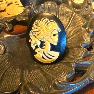 Death maiden cameo/ wooden ring